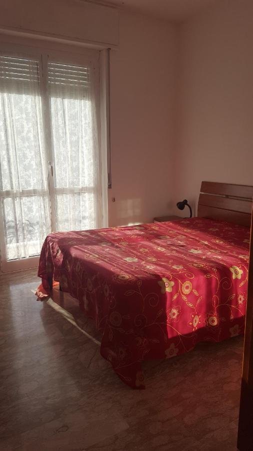 Апартаменты Albenga Sul Mare Famiglie Ed Amici Fino 10 Posti Экстерьер фото